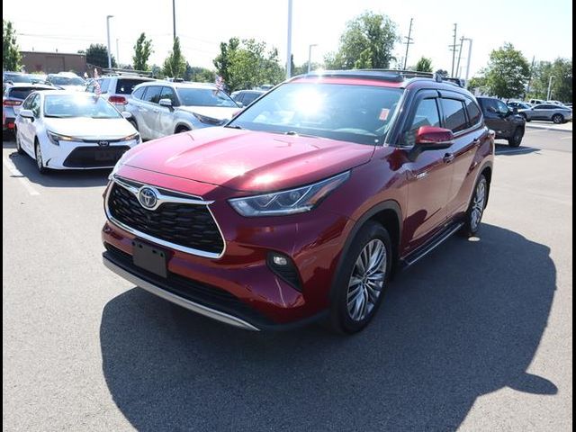 2021 Toyota Highlander Hybrid Platinum