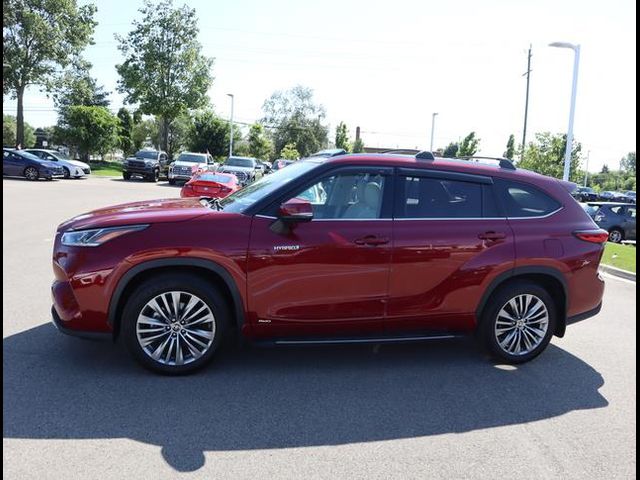 2021 Toyota Highlander Hybrid Platinum