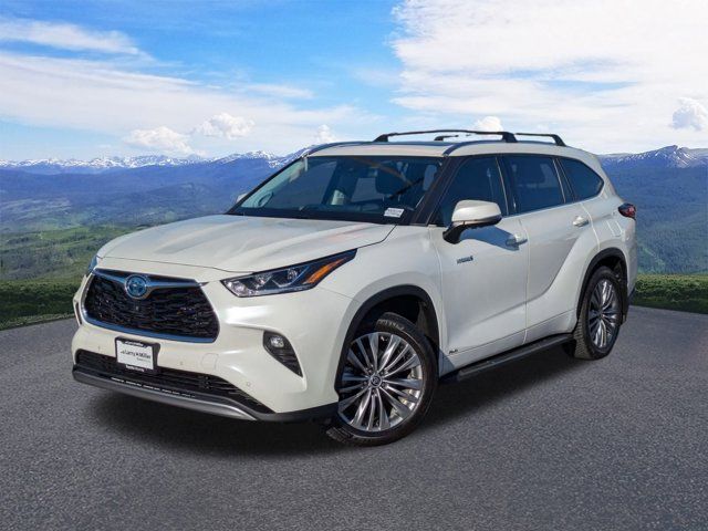 2021 Toyota Highlander Hybrid Platinum