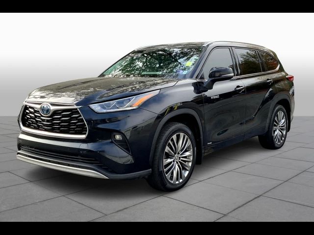 2021 Toyota Highlander Hybrid Platinum