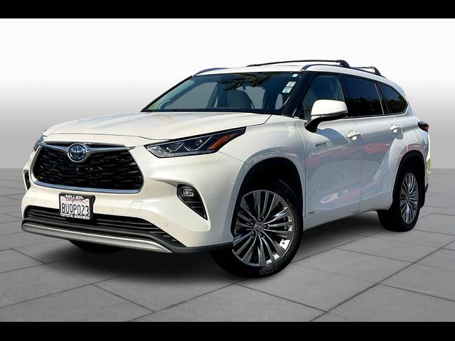 2021 Toyota Highlander Hybrid Platinum