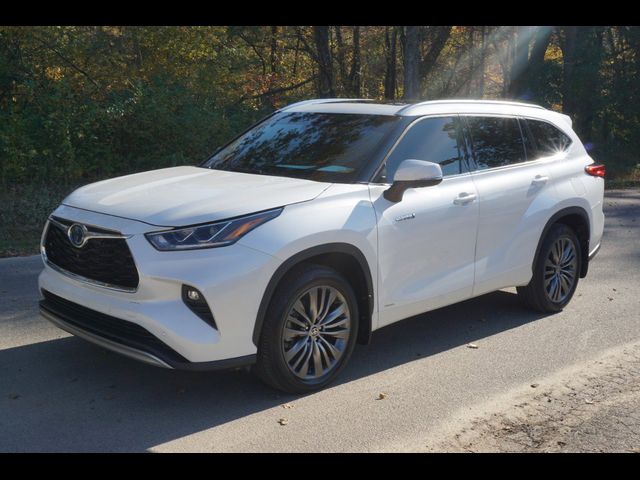 2021 Toyota Highlander Hybrid Platinum