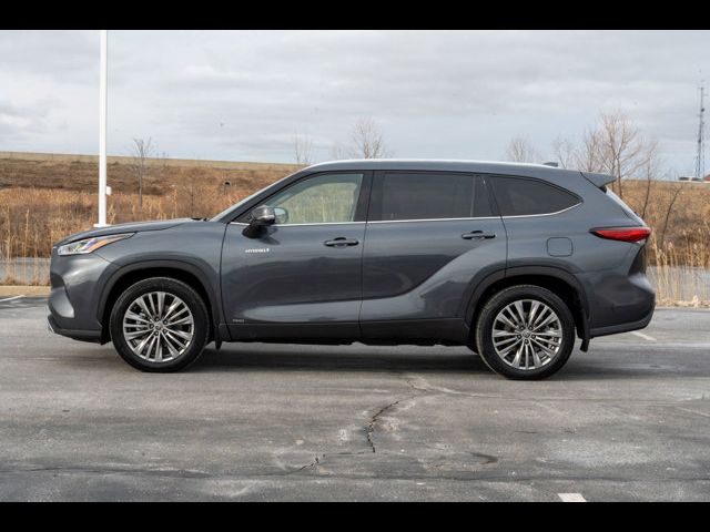 2021 Toyota Highlander Hybrid Platinum