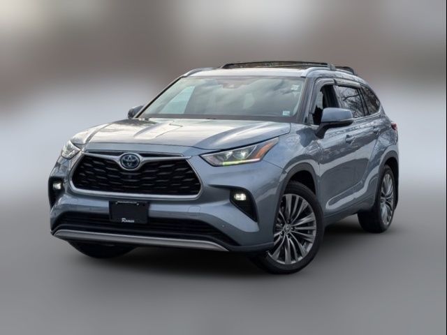 2021 Toyota Highlander Hybrid Platinum