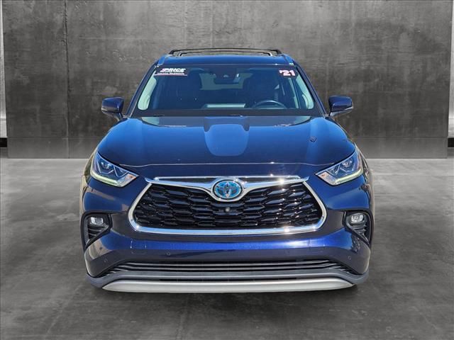 2021 Toyota Highlander Hybrid Platinum