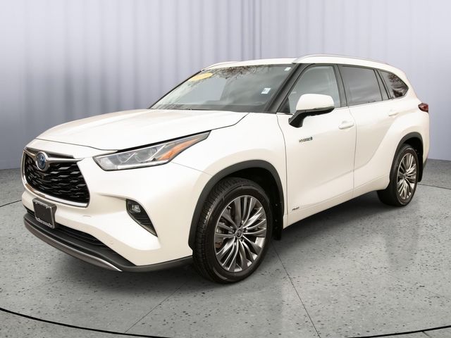 2021 Toyota Highlander Hybrid Platinum