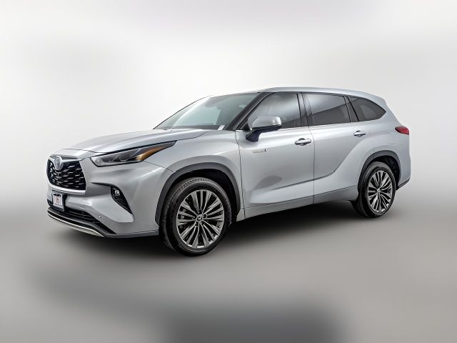 2021 Toyota Highlander Hybrid Platinum