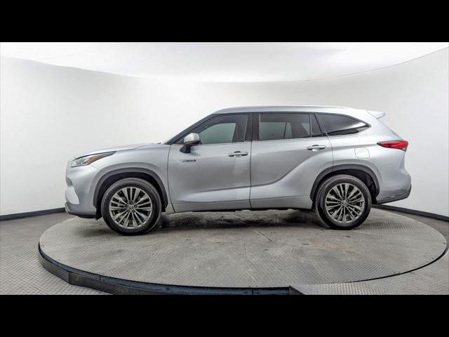 2021 Toyota Highlander Hybrid Platinum