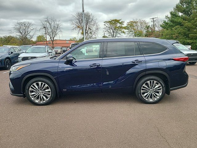 2021 Toyota Highlander Hybrid Platinum