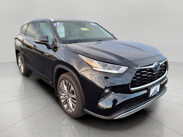 2021 Toyota Highlander Hybrid Platinum