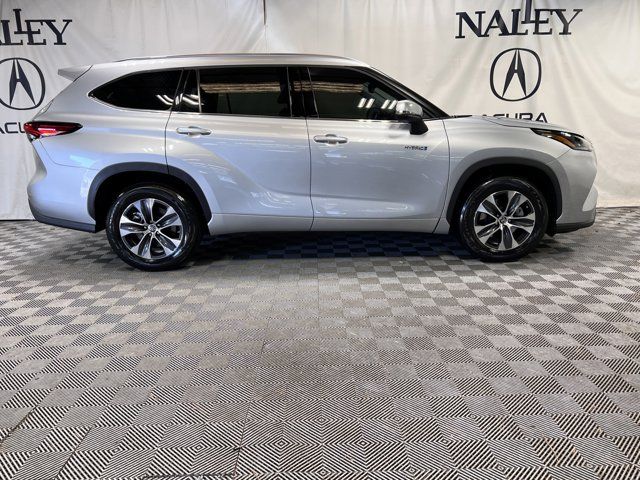 2021 Toyota Highlander Hybrid XLE