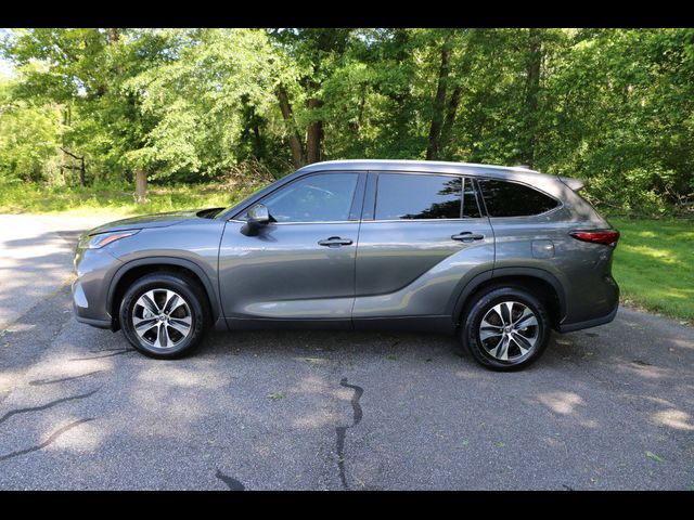 2021 Toyota Highlander Hybrid XLE