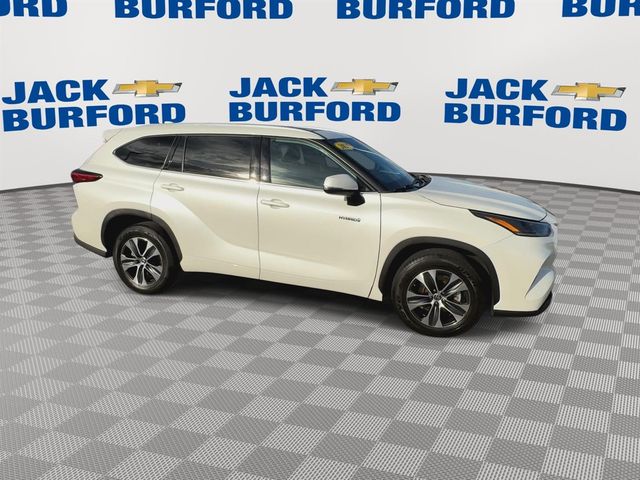 2021 Toyota Highlander Hybrid XLE