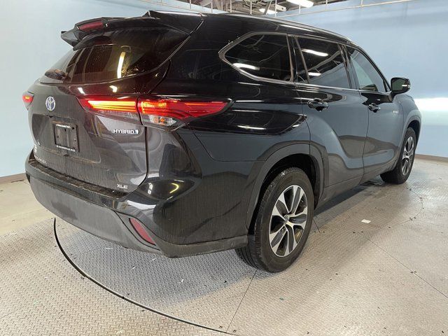 2021 Toyota Highlander Hybrid XLE