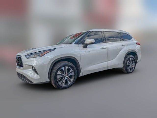 2021 Toyota Highlander Hybrid XLE