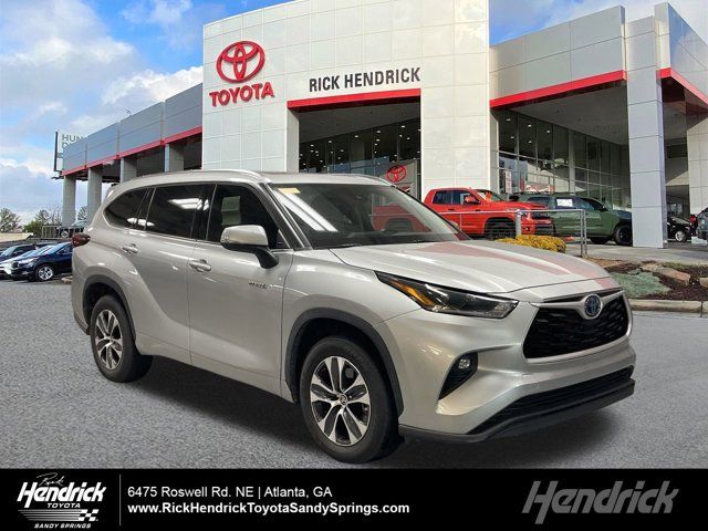 2021 Toyota Highlander Hybrid XLE