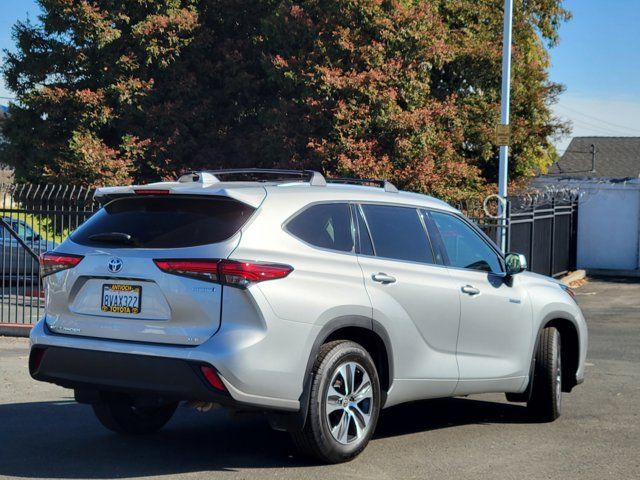 2021 Toyota Highlander Hybrid XLE