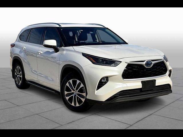 2021 Toyota Highlander Hybrid XLE