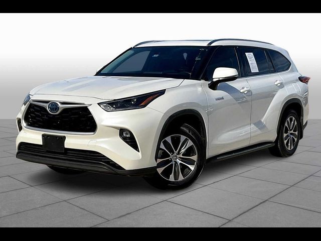 2021 Toyota Highlander Hybrid XLE