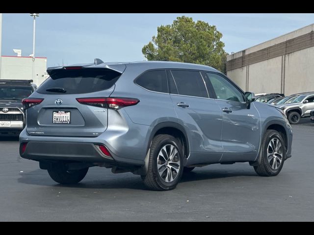 2021 Toyota Highlander Hybrid XLE