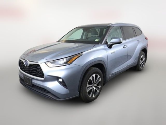 2021 Toyota Highlander Hybrid XLE