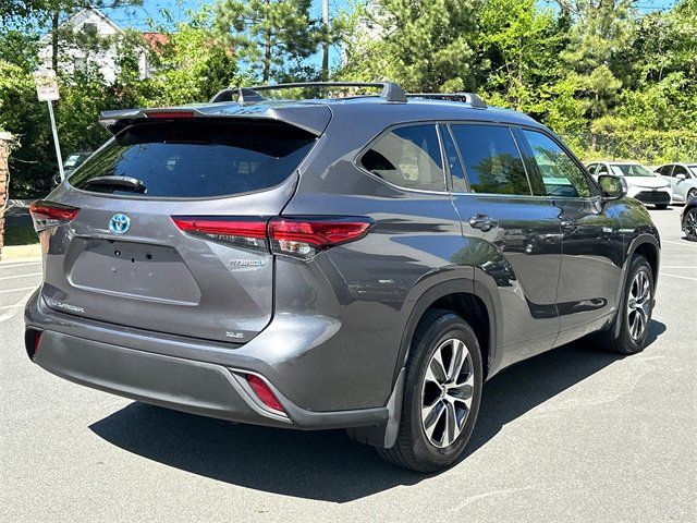 2021 Toyota Highlander Hybrid XLE