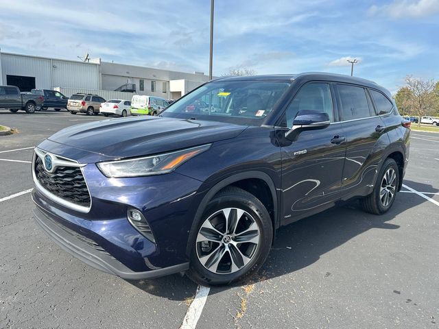 2021 Toyota Highlander Hybrid XLE