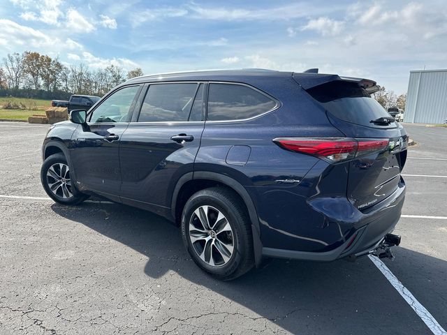 2021 Toyota Highlander Hybrid XLE