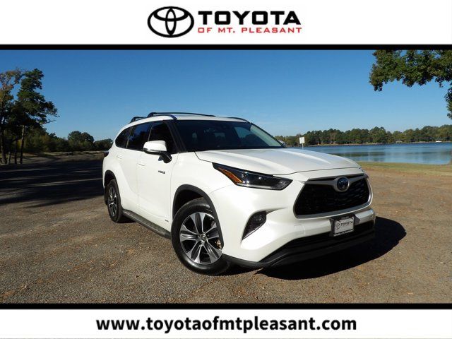 2021 Toyota Highlander Hybrid XLE