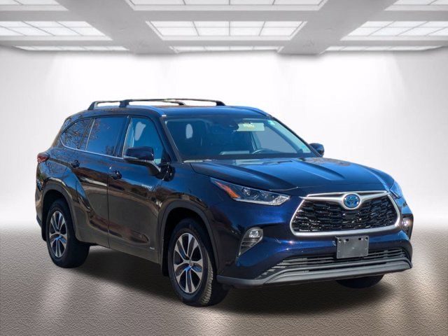 2021 Toyota Highlander Hybrid XLE