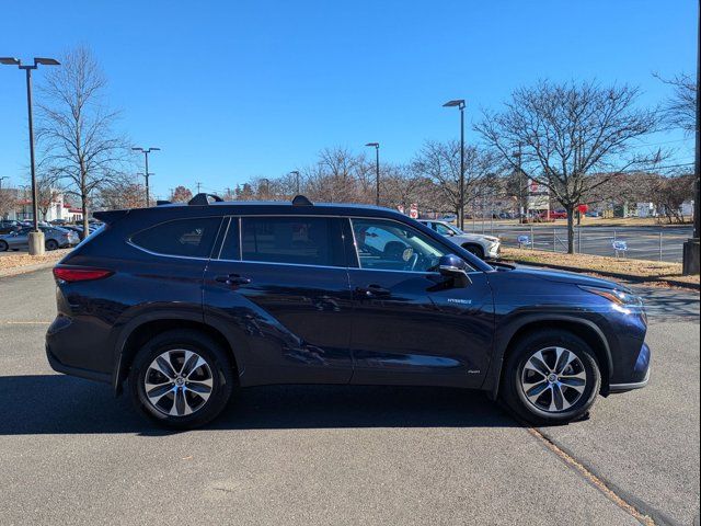 2021 Toyota Highlander Hybrid XLE