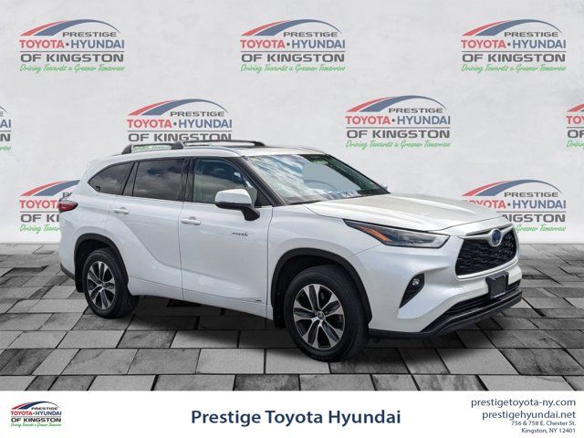 2021 Toyota Highlander Hybrid XLE