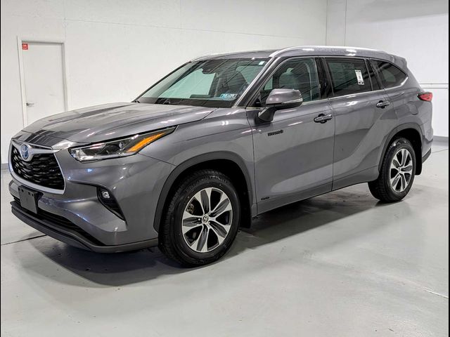 2021 Toyota Highlander Hybrid XLE