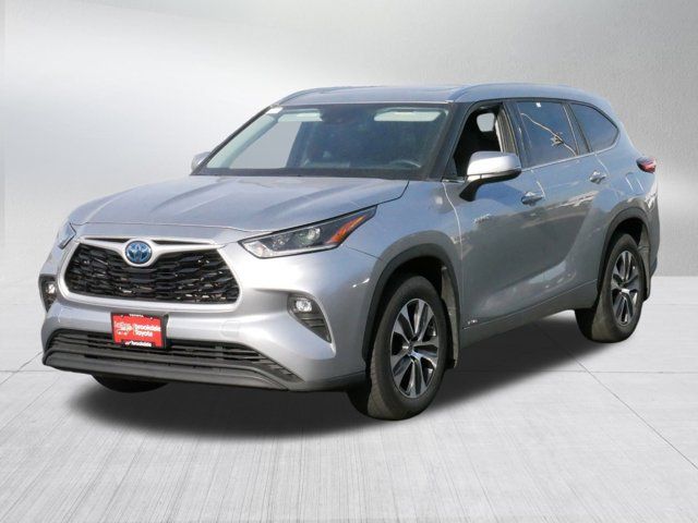 2021 Toyota Highlander Hybrid XLE