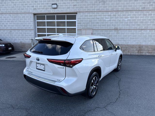 2021 Toyota Highlander Hybrid XLE