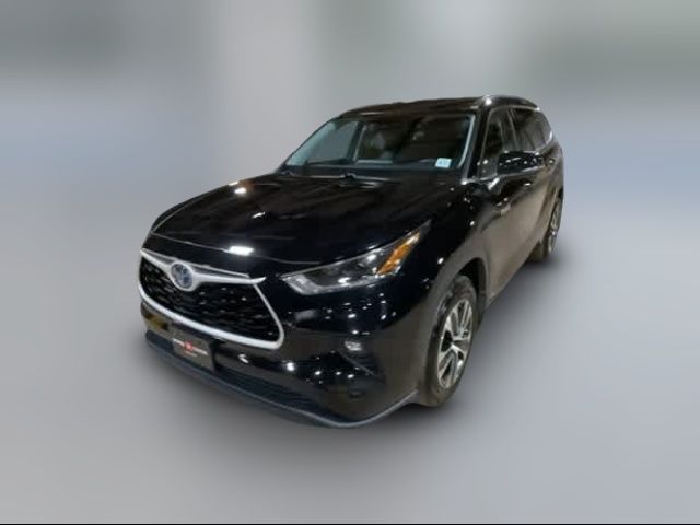 2021 Toyota Highlander Hybrid XLE