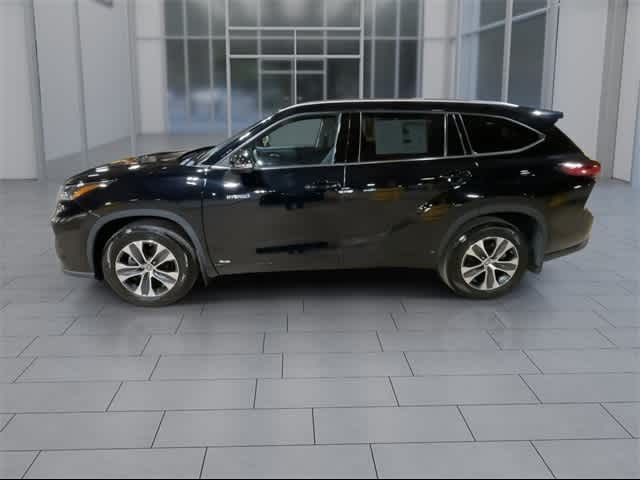 2021 Toyota Highlander Hybrid XLE