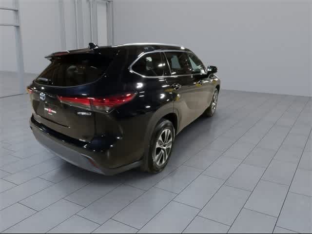 2021 Toyota Highlander Hybrid XLE