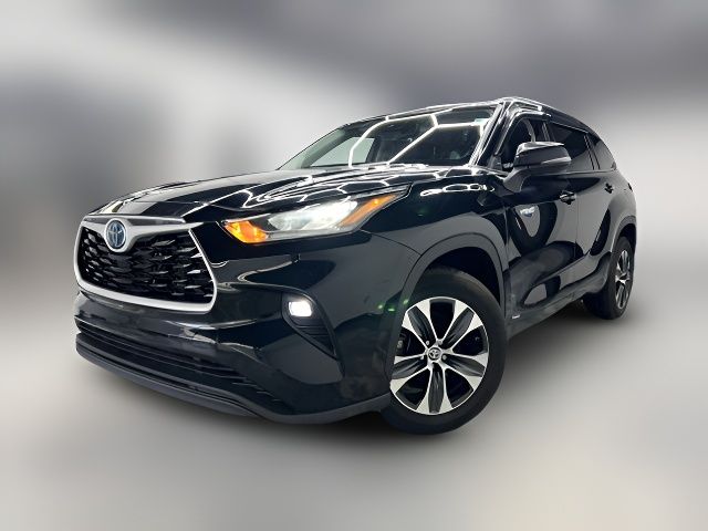 2021 Toyota Highlander Hybrid XLE