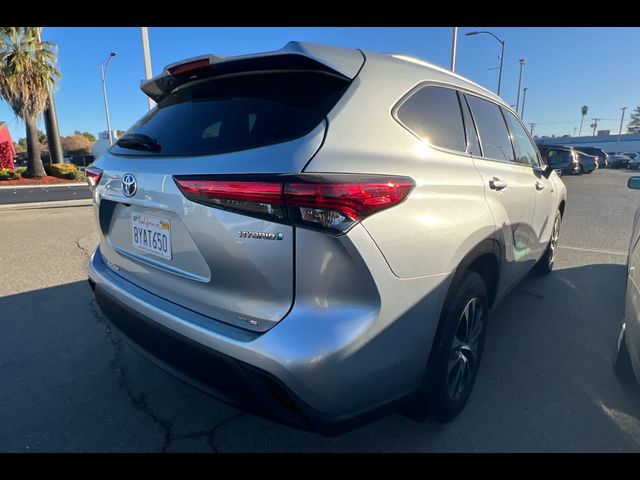 2021 Toyota Highlander Hybrid XLE