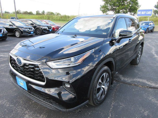 2021 Toyota Highlander Hybrid XLE