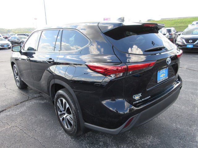 2021 Toyota Highlander Hybrid XLE