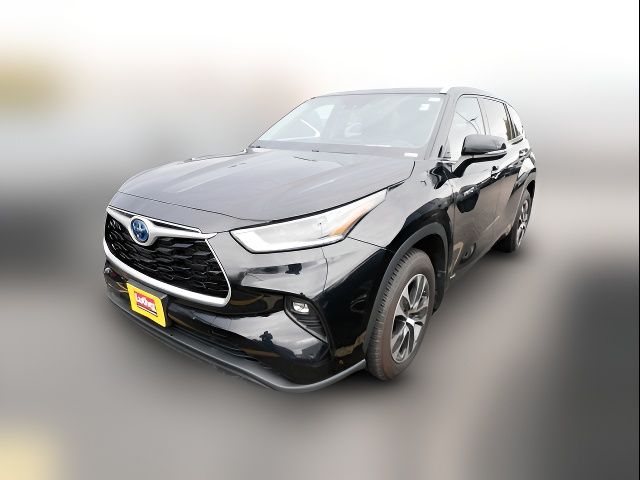 2021 Toyota Highlander Hybrid XLE