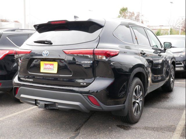 2021 Toyota Highlander Hybrid XLE