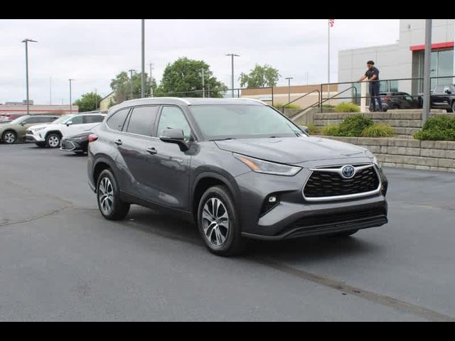 2021 Toyota Highlander Hybrid XLE