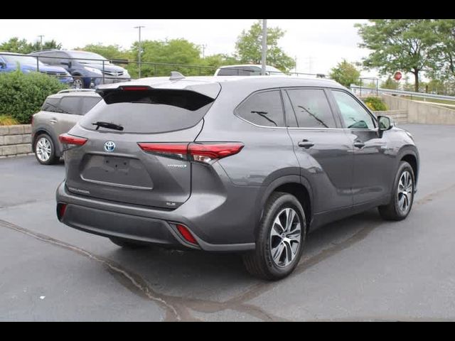 2021 Toyota Highlander Hybrid XLE