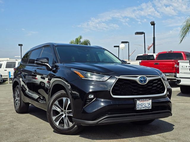 2021 Toyota Highlander Hybrid XLE