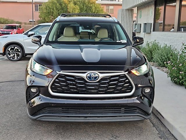 2021 Toyota Highlander Hybrid XLE