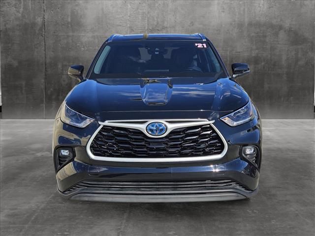 2021 Toyota Highlander Hybrid XLE