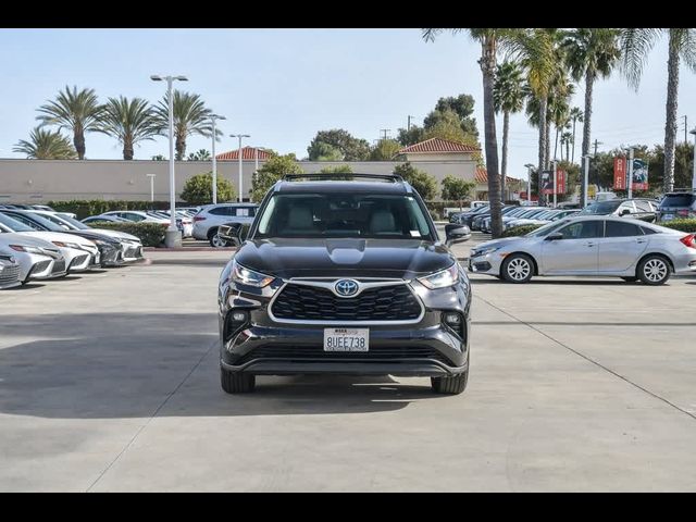 2021 Toyota Highlander Hybrid XLE